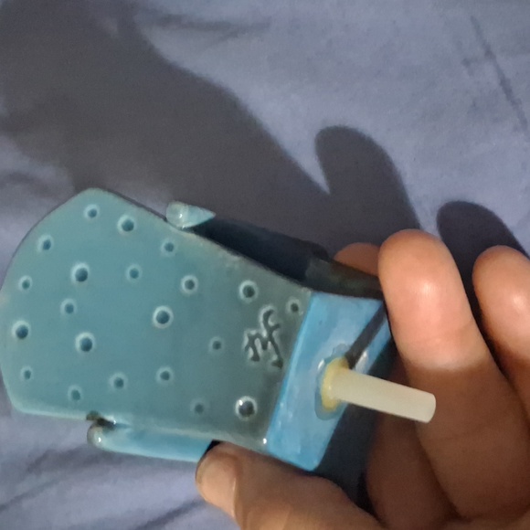 Retired Mini - Picture 2 of 3